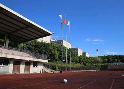 學(xué)校體育場