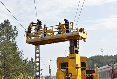 　　成都鐵路學(xué)校鐵路供電技術(shù)專業(yè)的課程有那些