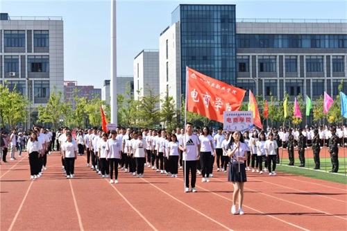 2020年山東鋁業(yè)職業(yè)學(xué)院中職部春季運(yùn)動(dòng)會(huì)拉開帷幕