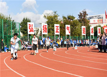 云南工貿(mào)學(xué)院2019年五年制大專報名考試時間