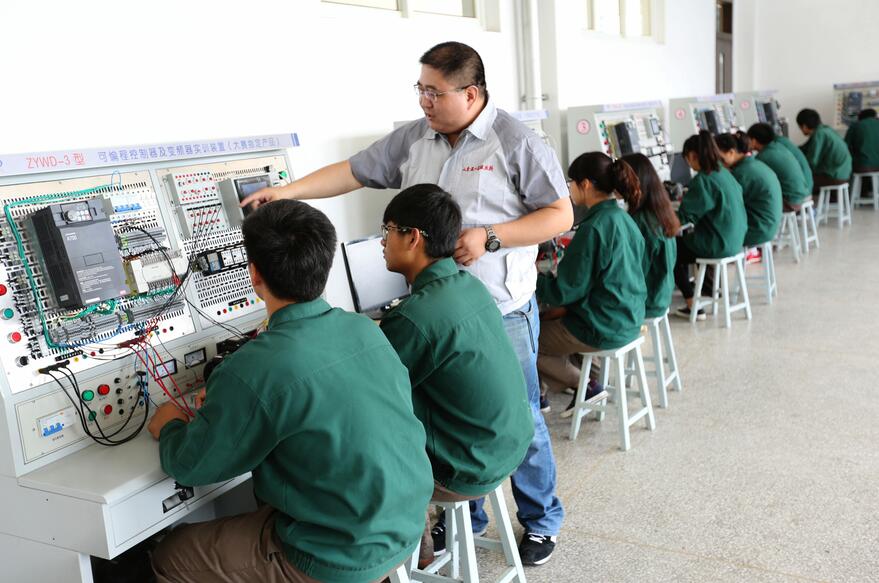 煙臺港灣學校港口電動機械駕駛與維修怎么樣？教學質(zhì)量好嗎？