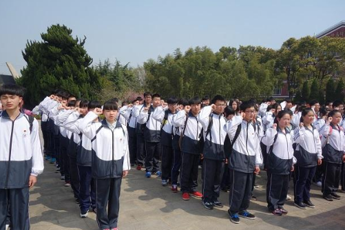  貴州丹寨縣民族職業(yè)技術(shù)學(xué)校今年招生報名事項須知