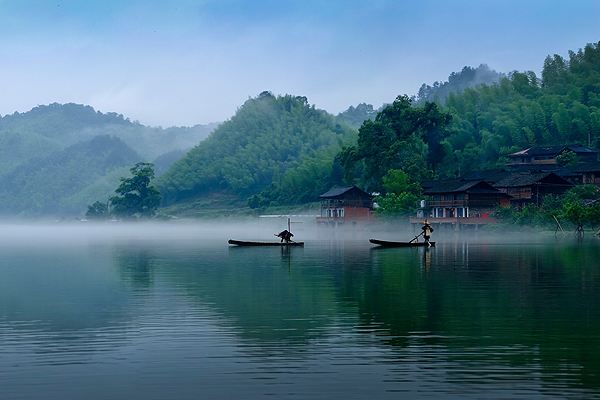 成都鐵路學(xué)校評(píng)價(jià)怎么樣 有沒有發(fā)展前景啊