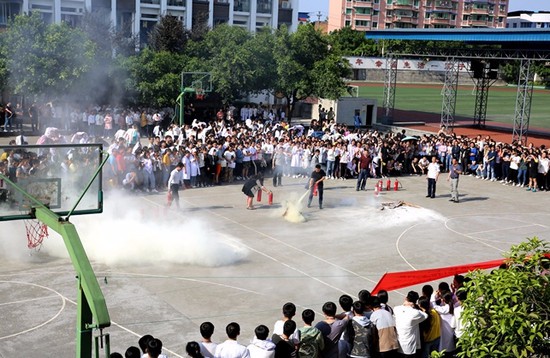 重慶市醫(yī)藥學校全國排名是多少，好不好？