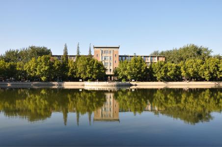 四川大學(xué)附設(shè)華西衛(wèi)生學(xué)校天府校區(qū)地址在哪兒？怎么乘車？