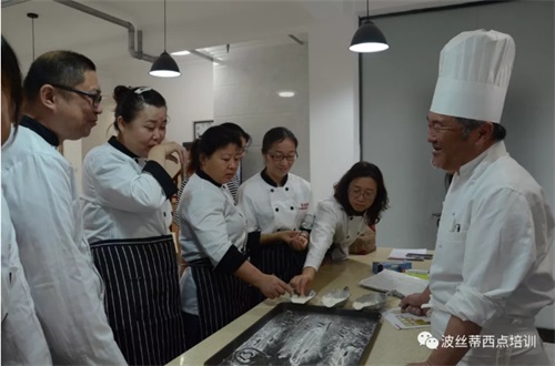 煙臺波絲蒂：烘焙大師開課第一天，如預(yù)料中不同凡響