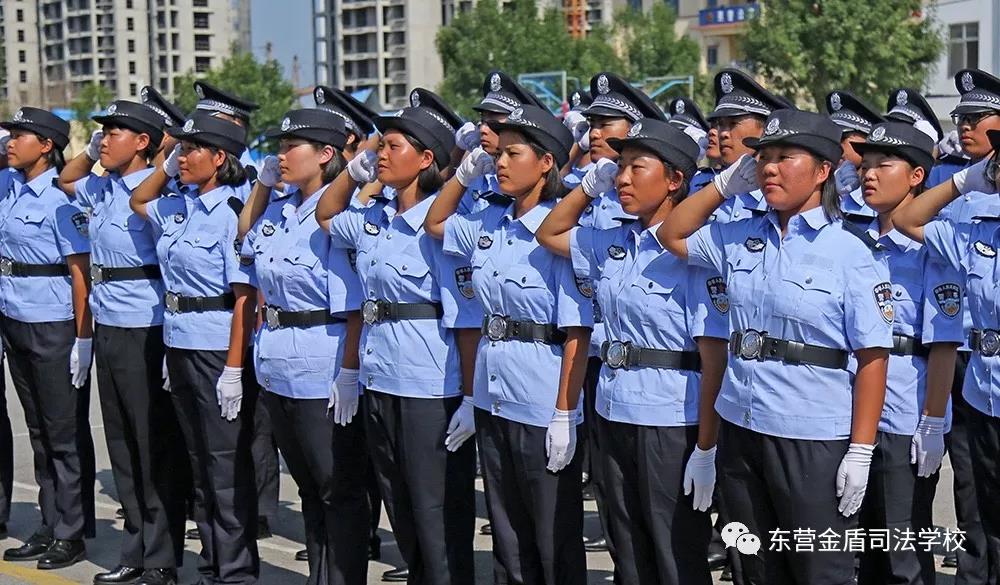 山東東營金盾司法學(xué)校舉行2019級提前批三區(qū)隊新生匯報表演暨表彰大會